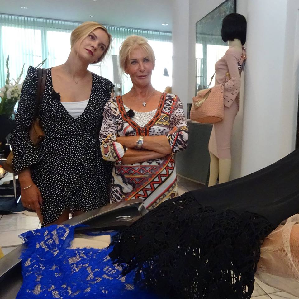 Doris Brünniger Isernhagen Goslar spielt Kundin für Burgel Döhring von Agatha Damenmoden Hannover, Shopping Queen, VOX